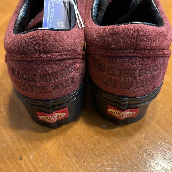 Women’s VANS Sneakers Disney 100 Old Skool Stackform Poison Apple Snow White - Picture 4 of 9